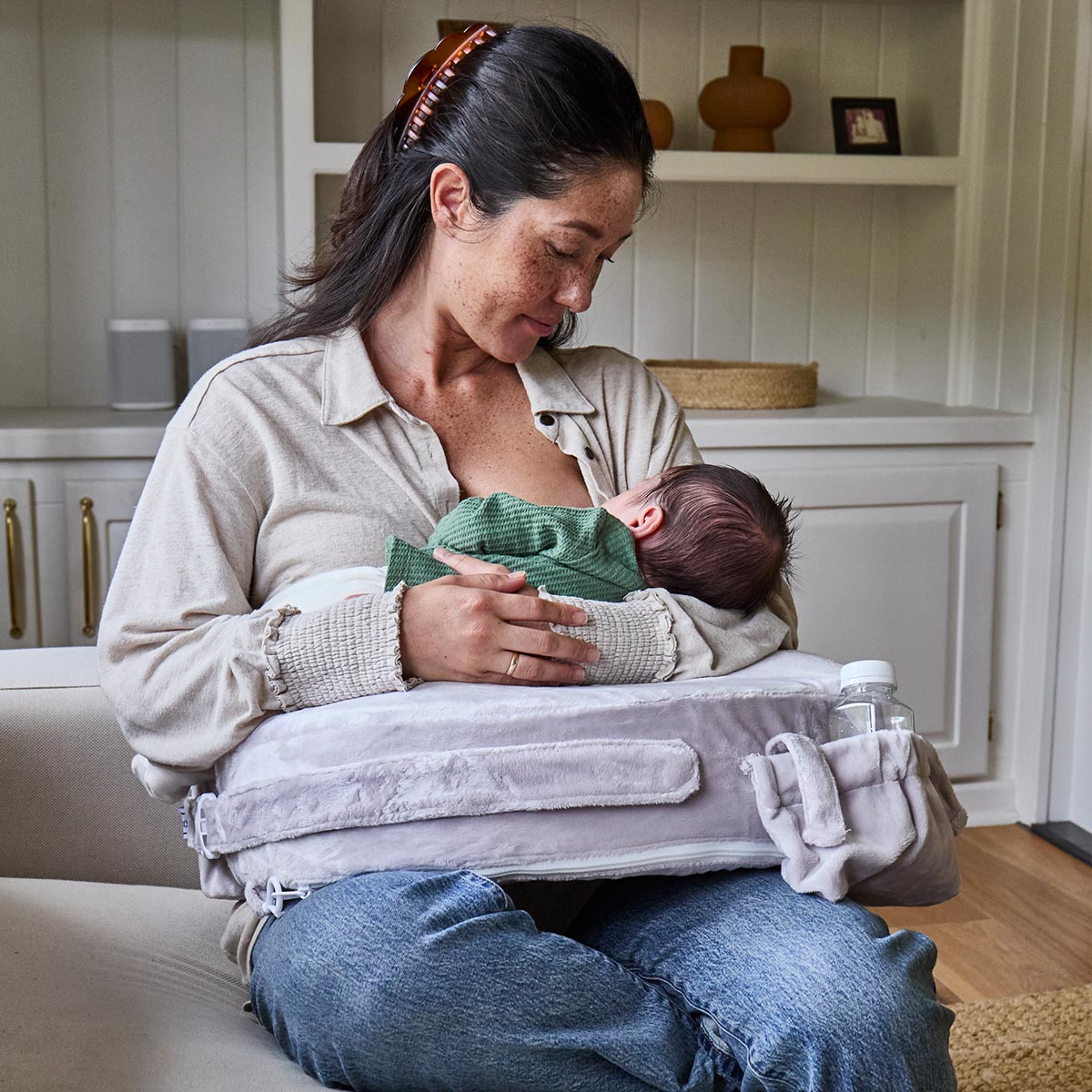 Bubu Deluxe Nursing Pillow